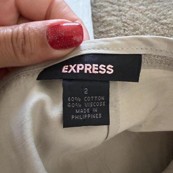 Express - Picture 7 of 7